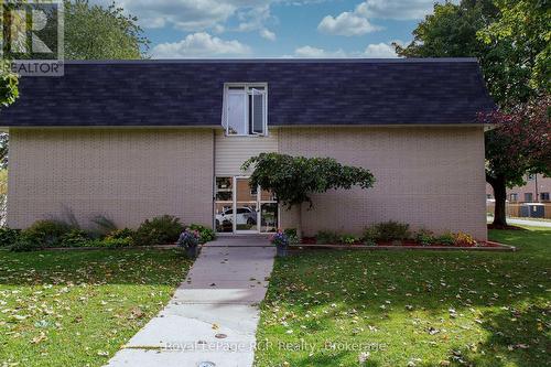 Unit 102 - 118 Preston Street, Wellington North (Arthur), ON - Outdoor