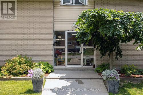 Unit 102 - 118 Preston Street, Wellington North (Arthur), ON - Outdoor