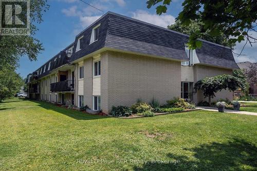 Unit 102 - 118 Preston Street, Wellington North (Arthur), ON - Outdoor