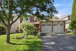 14 WELLFLEET CRESCENT  Ottawa, ON K2J 2Y2