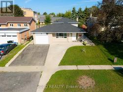 43 DAVIES CRESCENT  Barrie, ON L4M 2M4