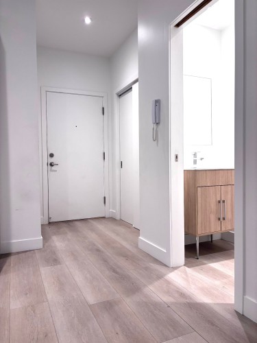 Hall d'entrée/Vestibule - 102-930 Rue Charlevoix, Montréal (Le Sud-Ouest), QC - Indoor Photo Showing Other Room