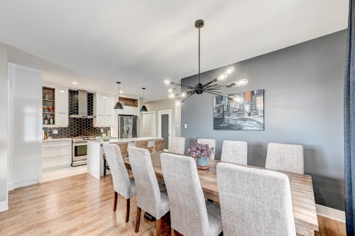 Overall view - 650 Rue Du Damier-Argenté, La Prairie, QC - Indoor Photo Showing Dining Room