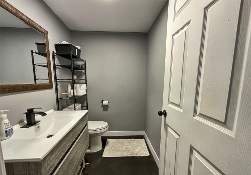 Powder room - 1807 Rue Glengarry, Mascouche, QC - Indoor Photo Showing Bathroom