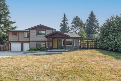 1530 Grayling Dr, Comox, BC 