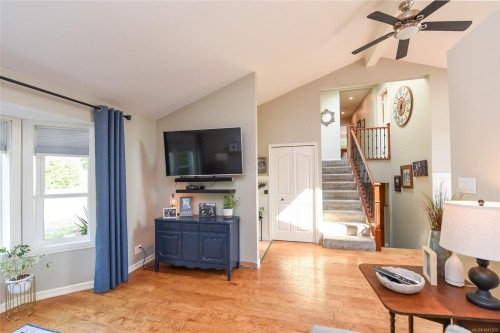 1530 Grayling Dr, Comox, BC 