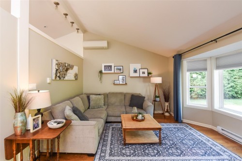 1530 Grayling Dr, Comox, BC 