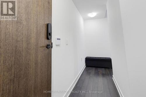 319 - 100 Eagle Rock Way, Vaughan, ON - Indoor Photo Showing Other Room