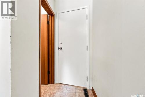 504 Leslie Avenue, Saskatoon, SK - Indoor Photo Showing Other Room
