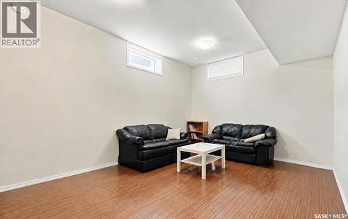 504 Leslie Avenue, Saskatoon, SK - Indoor