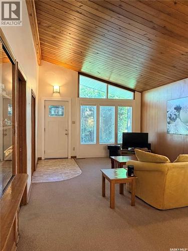 504 Leslie Avenue, Saskatoon, SK - Indoor Photo Showing Other Room
