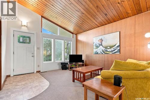504 Leslie Avenue, Saskatoon, SK - Indoor