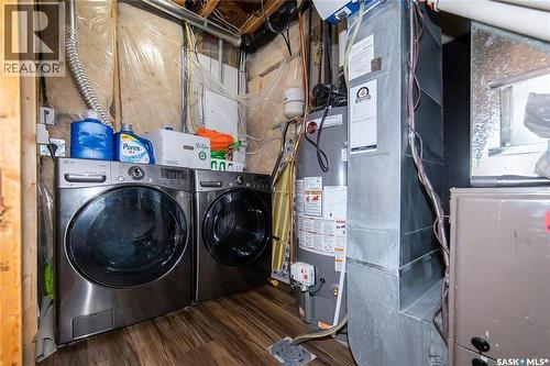 155 Marlatte Crescent, Saskatoon, SK - Indoor Photo Showing Laundry Room