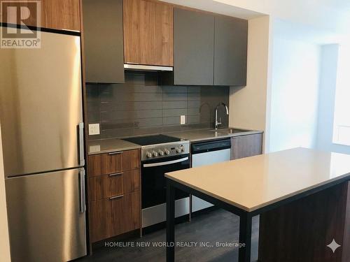 2505 - 203 COLLEGE STREET , Toronto, Ontario M5T 1P9 4