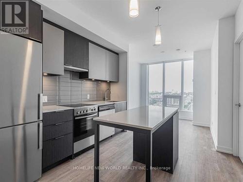 2505 - 203 COLLEGE STREET , Toronto, Ontario M5T 1P9 5