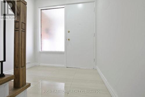 29 Cheatham Place, Toronto, ON - Indoor Photo Showing Other Room