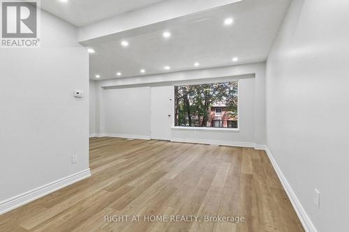 29 Cheatham Place, Toronto, ON - Indoor