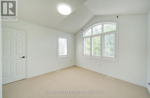 39 Schuster Lane, Vaughan, ON - Indoor Photo Showing Other Room