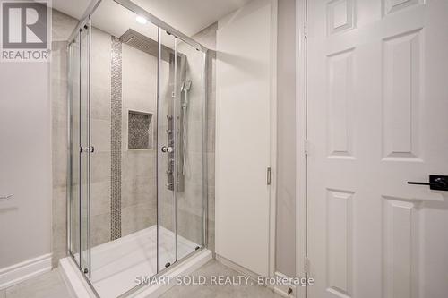39 Schuster Lane, Vaughan, ON - Indoor Photo Showing Bathroom