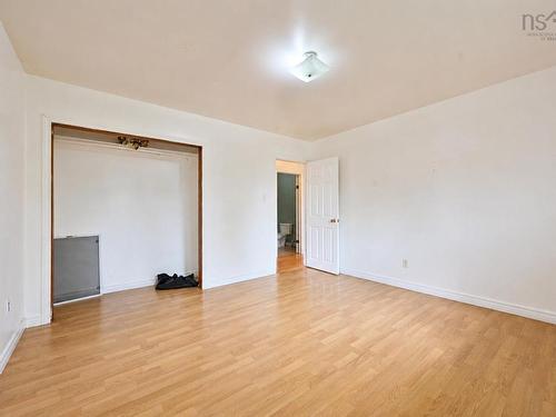 365 Johnson Rd, Georges River, NS - Indoor Photo Showing Other Room