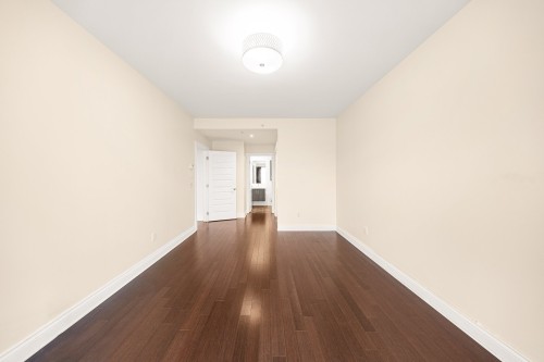 Master Bedroom - 507-4125 Boul. St-Jean, Dollard-Des-Ormeaux, QC - Indoor Photo Showing Other Room
