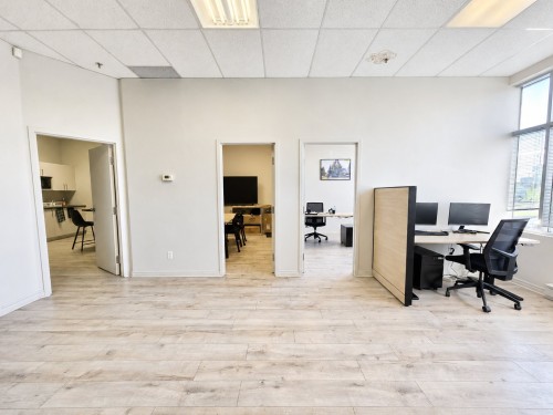 Réception - 3220 Av. Jacques-Bureau, Laval (Chomedey), QC - Indoor Photo Showing Office