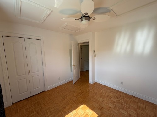 Chambre à coucher - 2703 Av. Bériot, Boisbriand, QC - Indoor Photo Showing Other Room