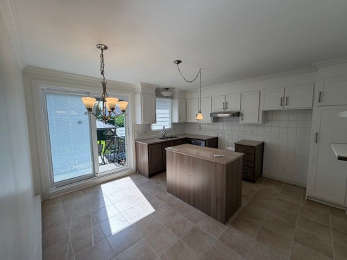 Cuisine - 2703 Av. Bériot, Boisbriand, QC - Indoor Photo Showing Kitchen