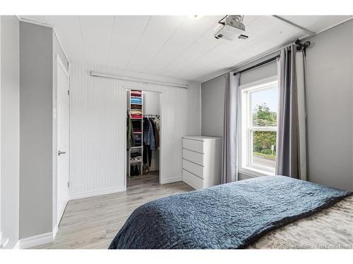 325 Salisbury Rd, Moncton, NB 