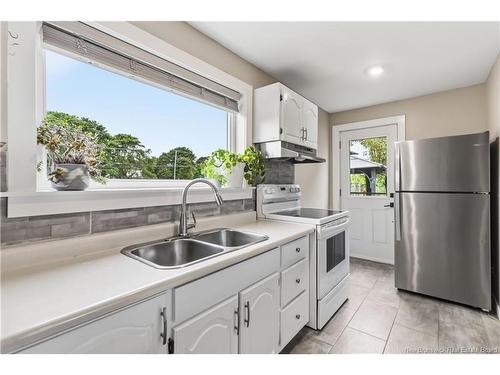 325 Salisbury Rd, Moncton, NB 