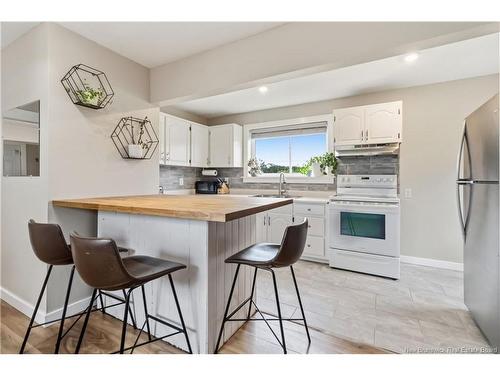 325 Salisbury Rd, Moncton, NB 