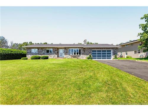 330 Vanier St, Dieppe, NB 