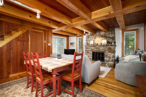 Salle à manger - 125 Ch. Des Cèdres, Sainte-Anne-Des-Lacs, QC - Indoor With Fireplace