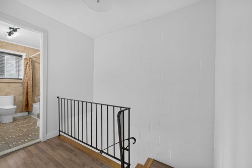 Passageway - 38 Place De Morley, Lorraine, QC - Indoor