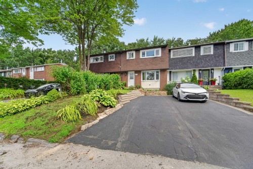 Front of Structure - 38 Place De Morley, Lorraine, QC - Outdoor