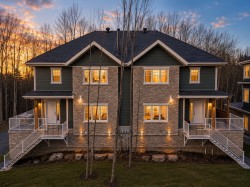 104-141 Rue du Cercle-des-Cantons  Bromont, QC J2L 0R4
