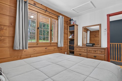 Chambre à coucher - 1732 Ch. Du Lac-Paquet E., Rivière-Rouge, QC - Indoor Photo Showing Bedroom
