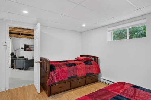 Chambre à coucher - 1732 Ch. Du Lac-Paquet E., Rivière-Rouge, QC - Indoor Photo Showing Bedroom