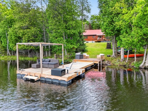 Bord de l'eau - 1732 Ch. Du Lac-Paquet E., Rivière-Rouge, QC - Outdoor With Deck Patio Veranda With Backyard