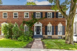 4694 Av. Grosvenor  Montréal (Côte-Des-Neiges/Notre-Dame-De-Grâce), QC H3W 2L8