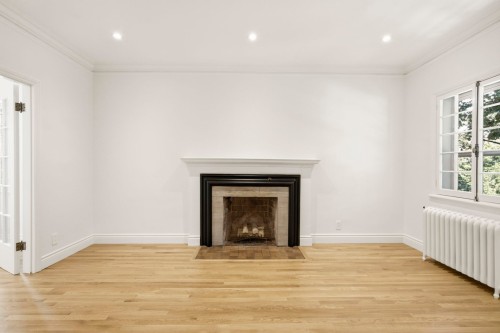 4694 Av. Grosvenor , Montréal (Côte-des-Neiges/Notre-Dame-de-Grâce), QC H3W 2L8 5