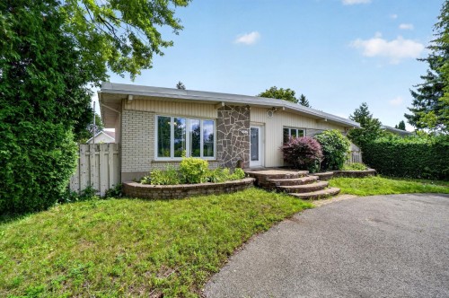 554 Rue Foster — photo 3
