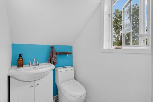 Powder room - 1752 Ch. Du 5E-Rang S., Rivière-Rouge, QC - Indoor Photo Showing Bathroom