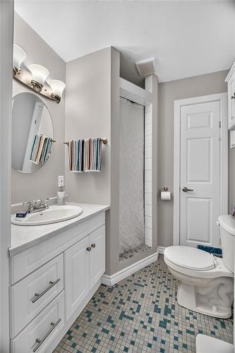 10 O'Flaherty Crescent, Mount Pearl, NL - Indoor Photo Showing Bathroom