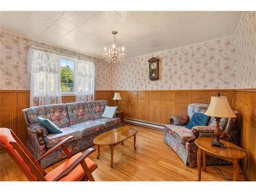 2 Back Road, Torscove, NL - Indoor Photo Showing Living Room