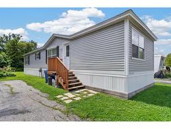 122 STEVEN Court Essex, ON N8M 1Z9