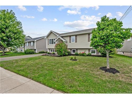 141 Oak Ridge Dr, Moncton, NB 