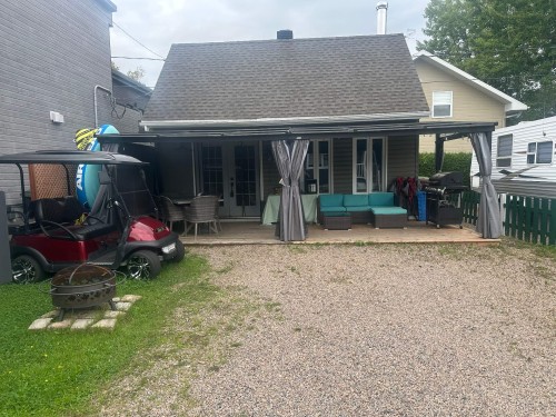 6 15e Rue  Fossambault-Sur-Le-Lac, QC G3N 1K9