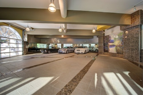 Garage - 276 Ch. Du Belvédère, Piedmont, QC - Indoor Photo Showing Garage