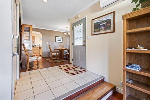 2193 Cardinal Pl, Comox, BC 